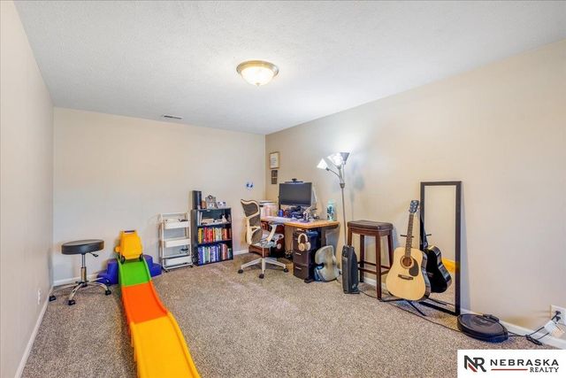 14623 Gilder Avenue, Bennington, NE 68007