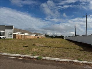 110 W Diamond Avenue, Alton, TX 78542