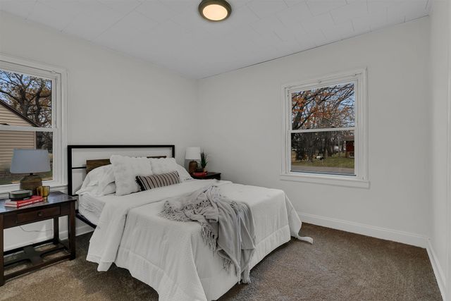 400 Chinook Avenue SW, Avon, MN 56310