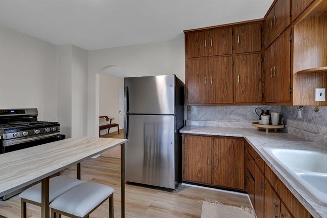 400 Chinook Avenue SW, Avon, MN 56310