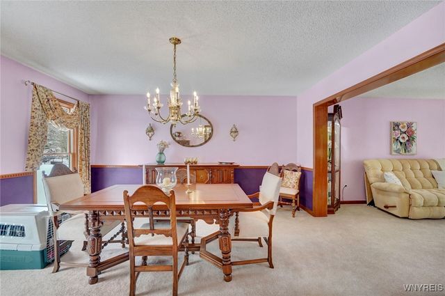 15 Brentwood Common, Orchard Park, NY 14127