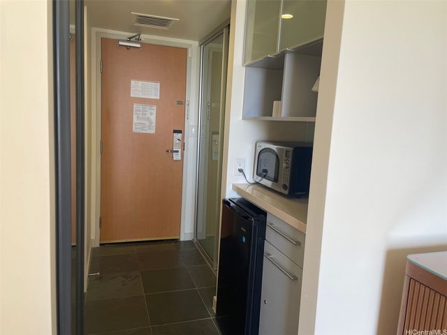 410 Atkinson Drive 957, Honolulu, HI 96814