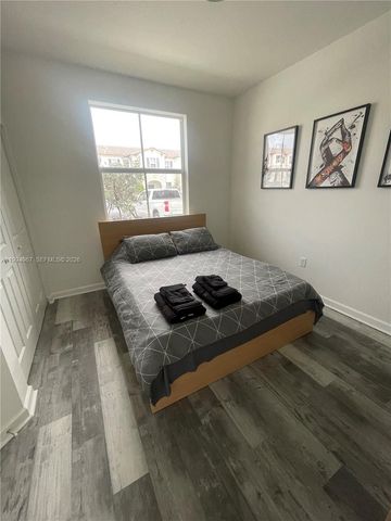 12107 NW 24th Pl, Miami, FL 33167