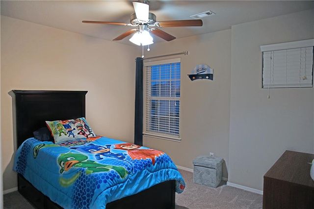 801 SW Loudon Drive, Bentonville, AR 72712