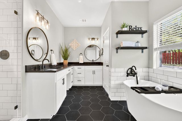 137 Ridgewood CV, Georgetown, TX 78633