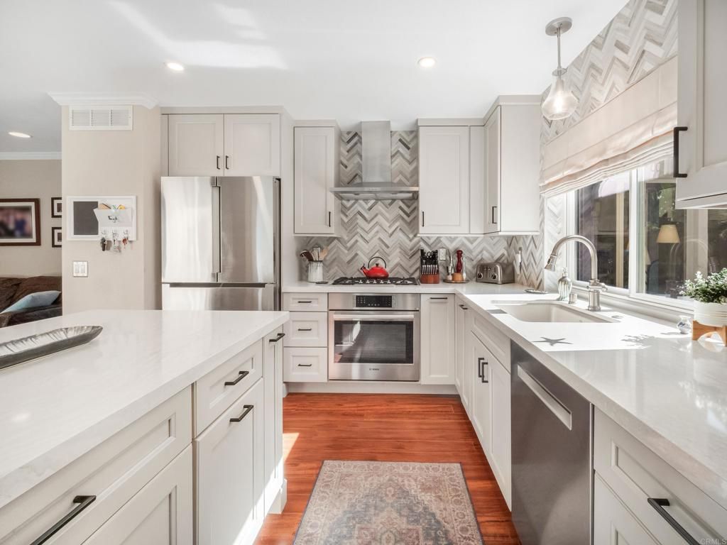 Image 13 of property listing at 4288 Kerwood Court, San Diego, CA 92130