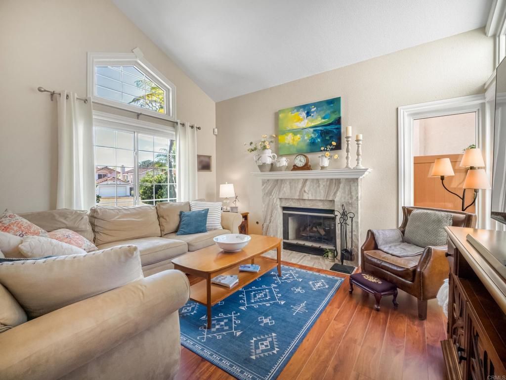 Image 6 of property listing at 4288 Kerwood Court, San Diego, CA 92130