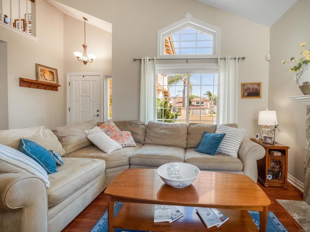 Image 7 of property listing at 4288 Kerwood Court, San Diego, CA 92130