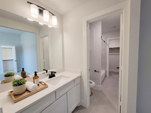 1801 Hidden Creek Drive, Midlothian, TX 76065