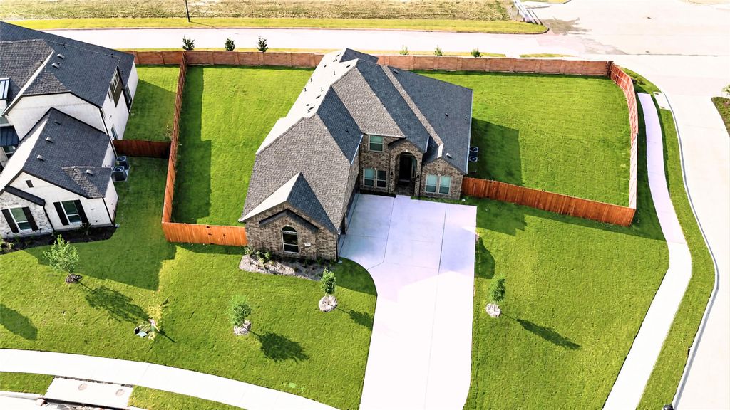 1801 Hidden Creek Drive, Midlothian, TX 76065 — photo 2