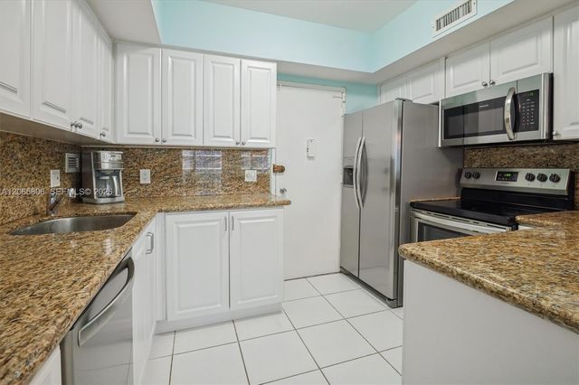 3505 S Ocean Drive 1208, Hollywood, FL 33019
