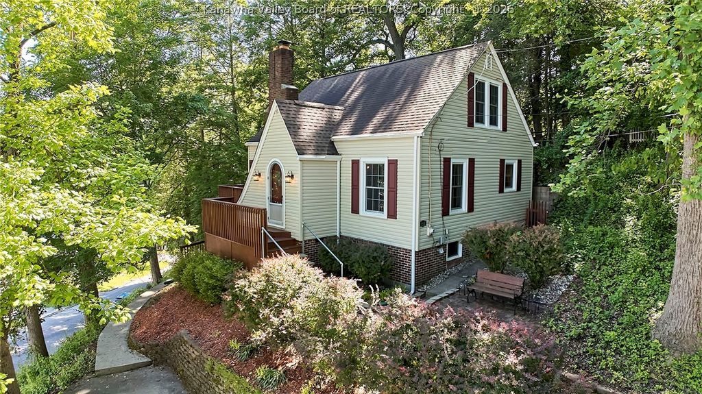 308 Macon Street, South Charleston, WV 25303