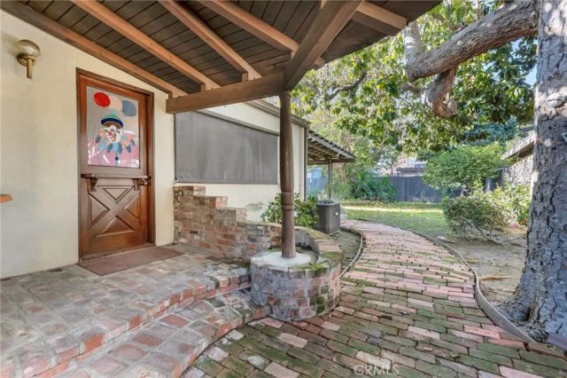 613 N California, Burbank, CA 91505