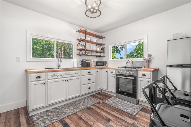 1052 Carpenter Road, Bronson, MI 49028