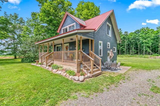 1052 Carpenter Road, Bronson, MI 49028