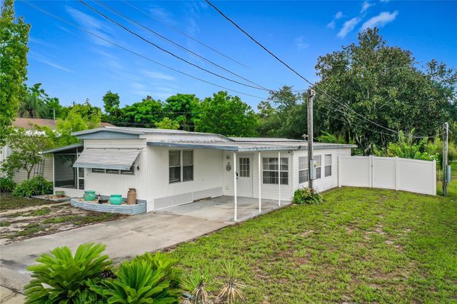 1514 RIDGE ROAD, Tavares, FL 32778