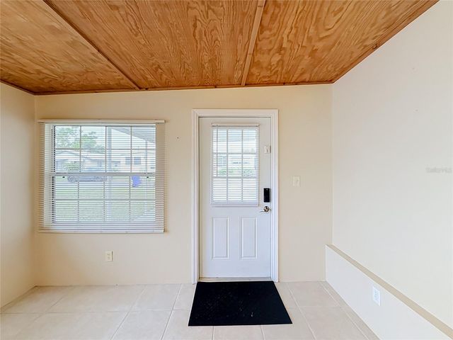1514 RIDGE ROAD, Tavares, FL 32778