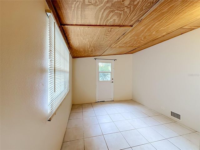 1514 RIDGE ROAD, Tavares, FL 32778