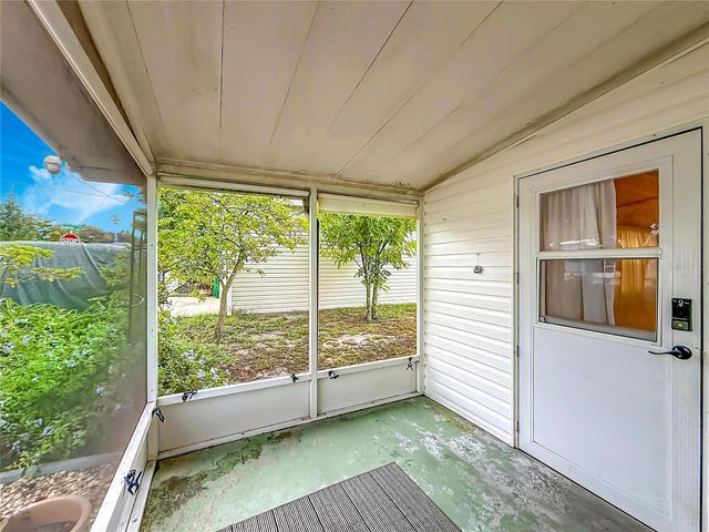 1514 RIDGE ROAD, Tavares, FL 32778
