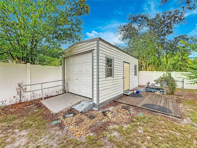 1514 RIDGE ROAD, Tavares, FL 32778