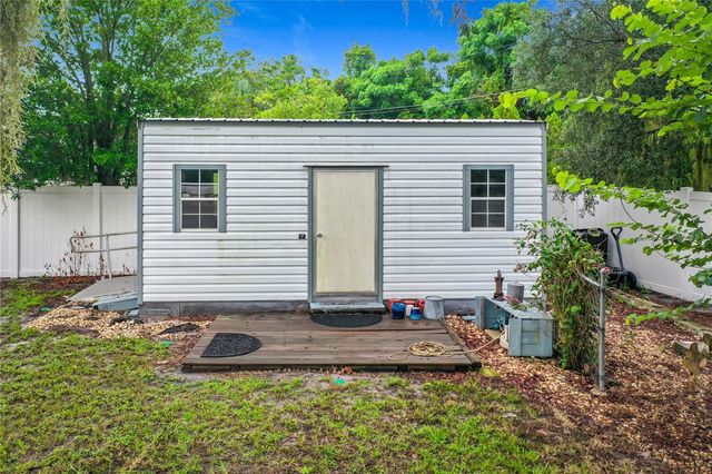 1514 RIDGE ROAD, Tavares, FL 32778