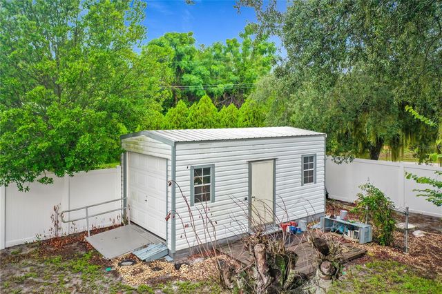 1514 RIDGE ROAD, Tavares, FL 32778