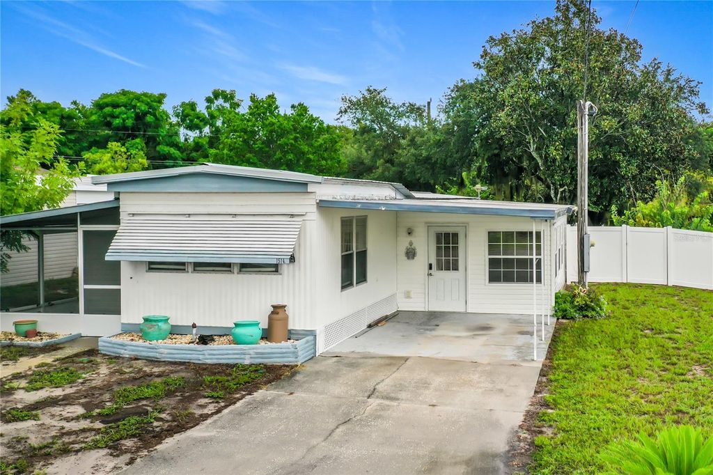 1514 RIDGE ROAD, Tavares, FL 32778