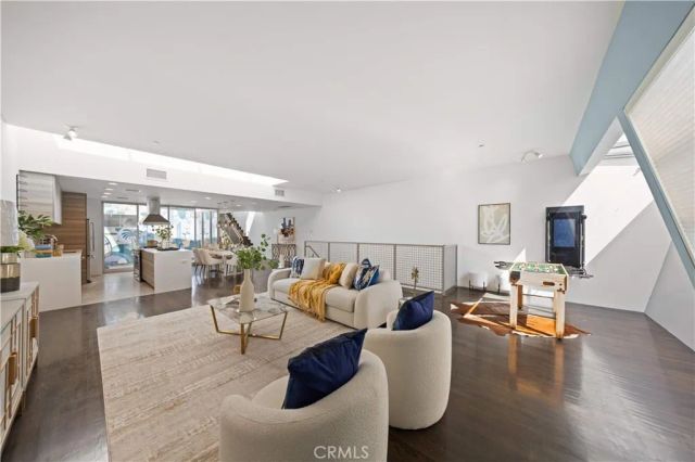 719 Venice Boulevard, Venice, CA 90291