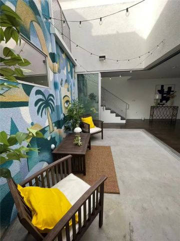 719 Venice Boulevard, Venice, CA 90291