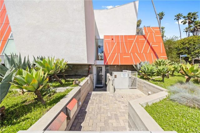 719 Venice Boulevard, Venice, CA 90291