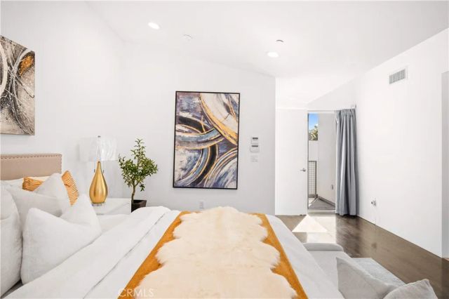 719 Venice Boulevard, Venice, CA 90291