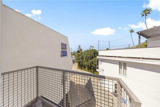 719 Venice Boulevard, Venice, CA 90291