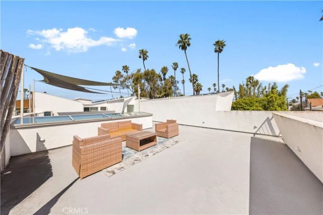 719 Venice Boulevard, Venice, CA 90291