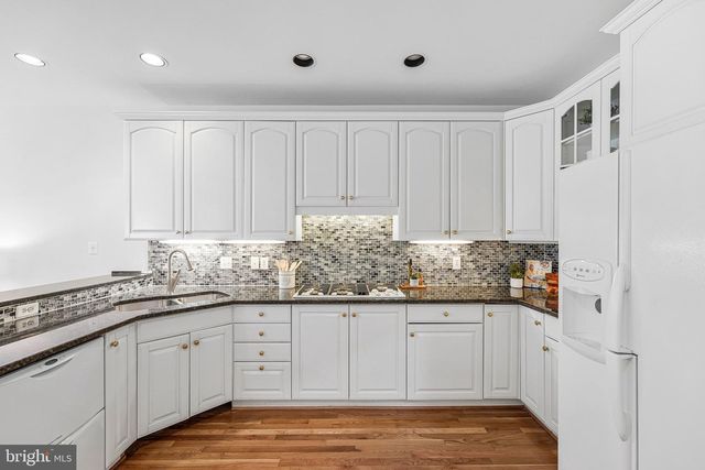 10003 DONAL LN, Vienna, VA 22181