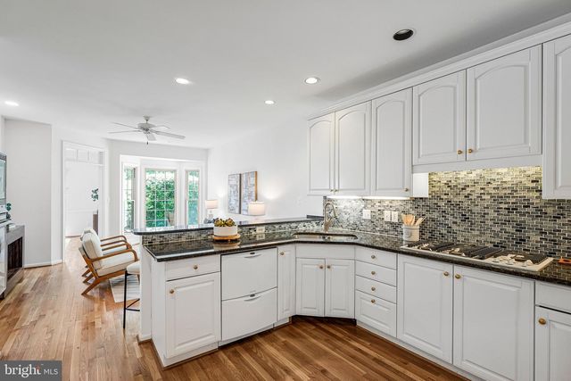 10003 DONAL LN, Vienna, VA 22181