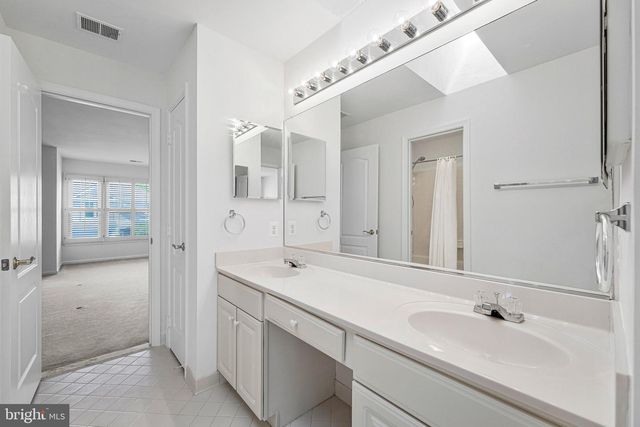 10003 DONAL LN, Vienna, VA 22181