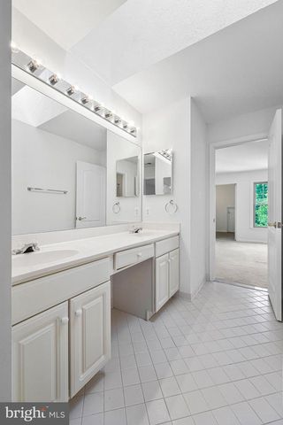 10003 DONAL LN, Vienna, VA 22181