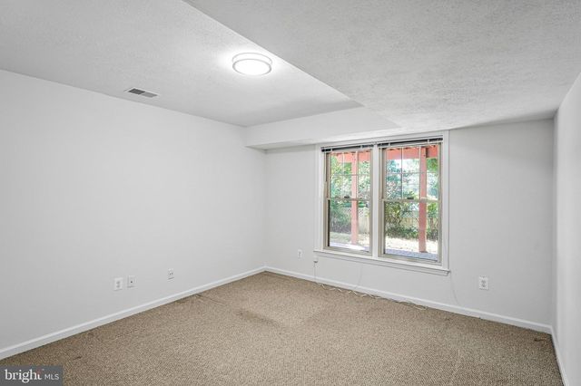 10003 DONAL LN, Vienna, VA 22181