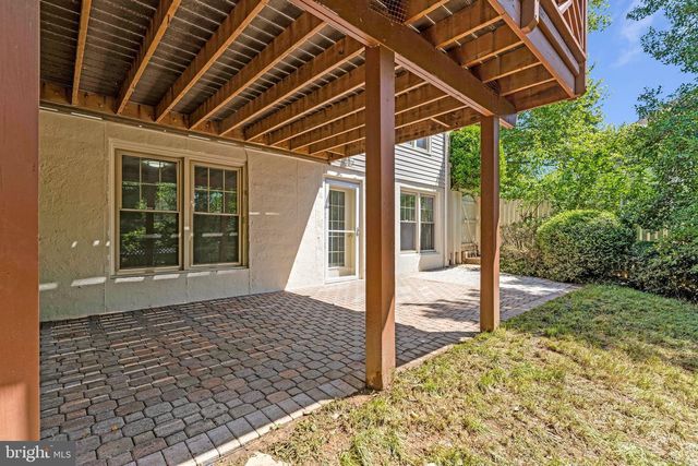 10003 DONAL LN, Vienna, VA 22181