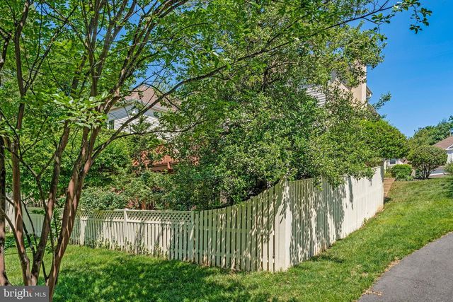 10003 DONAL LN, Vienna, VA 22181