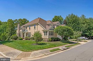 10003 DONAL LN, Vienna, VA 22181