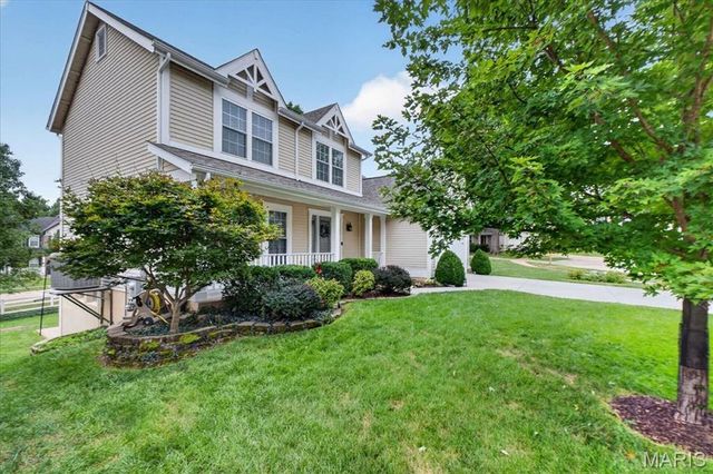 234 Westridge Parc Lane, Ellisville, MO 63021