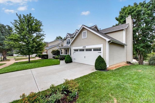 234 Westridge Parc Lane, Ellisville, MO 63021