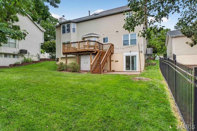 234 Westridge Parc Lane, Ellisville, MO 63021