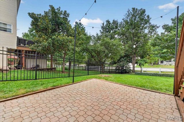 234 Westridge Parc Lane, Ellisville, MO 63021