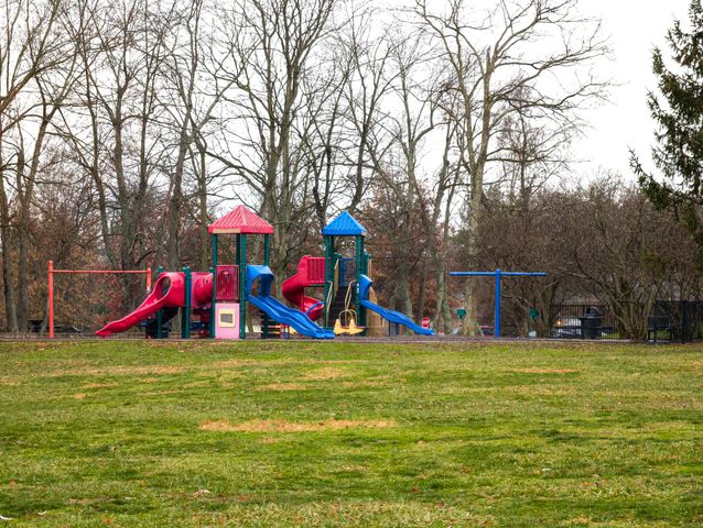 1165 Chetford Drive, Lexington, KY 40509