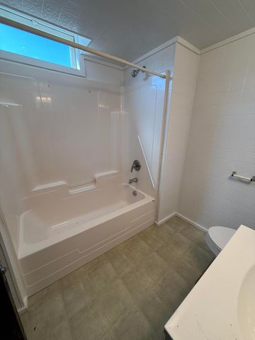 18 Hill Street, Keeseville, NY 12944