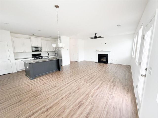 102 Pointe Place, Dawsonville, GA 30534