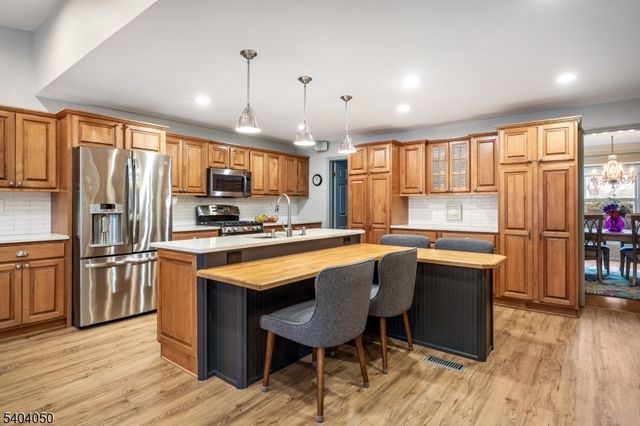 111 S Honeyman Rd, Readington Twp., NJ 08889