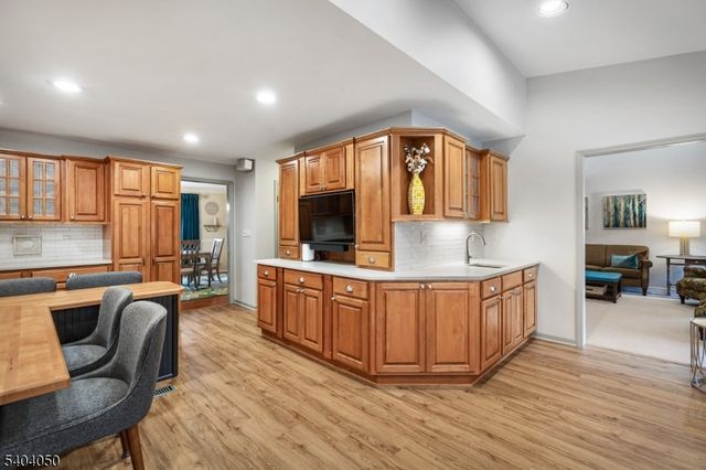 111 S Honeyman Rd, Readington Twp., NJ 08889